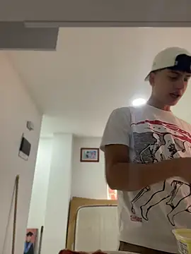 Lander Cruz online show from July 4, 4:02 pm