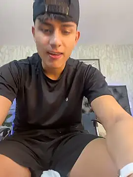 Lander Cruz online show from July 22, 9:17 pm