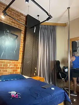 IAN KNOX online show from February 6, 8:34 pm