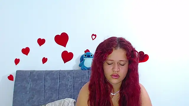 hottie couplee online show from June 27, 3:22 am