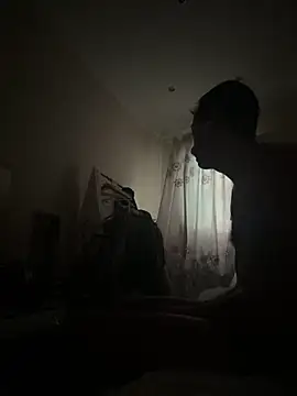 andresbale online show from June 1, 4:47 am