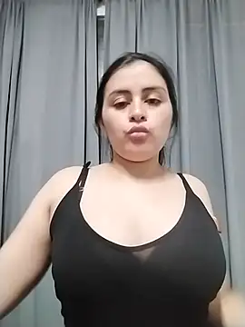 latina prohibida online show from January 19, 12:36 am