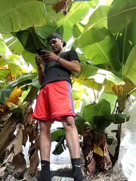 Snapshot of youngboypiss chatting on December 3, 1:09 pm youngboypiss online show from December 3, 1:09 pm