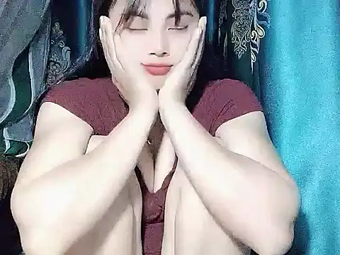 Snapshot of Nana569 chatting on March 18, 9:34 am Nana569 online show from March 18, 9:34 am