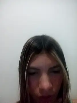 Sweetprouble 17 online show from December 13, 10:15 pm