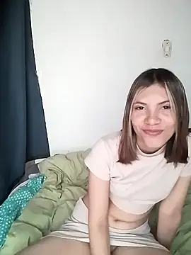 Sweetprouble 17 online show from December 16, 8:47 pm