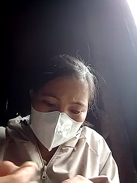 Snapshot of felicity_chloe chatting on February 19, 8:32 am felicity chloe online show from February 19, 8:32 am