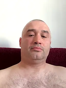 Snapshot of Olomoucak1982 chatting on April 28, 1:49 pm Olomoucak1982 online show from April 28, 1:49 pm