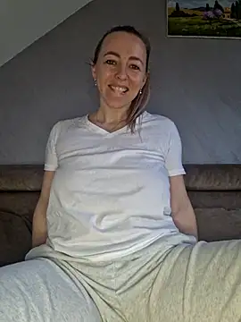 sole28 online show from March 27, 7:36 am