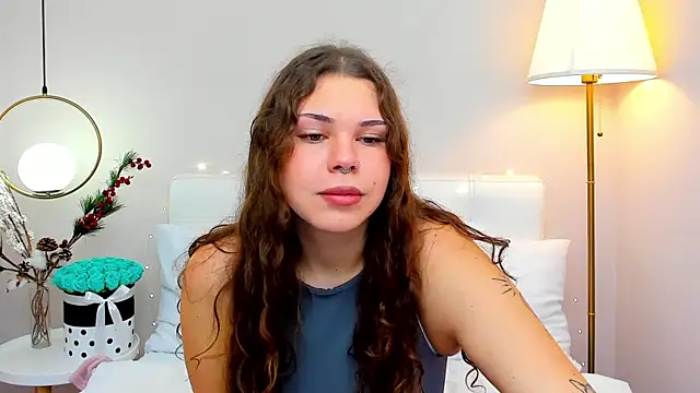 Snapshot of MartaRey chatting on December 18, 6:30 am MartaRey online show from December 18, 6:30 am