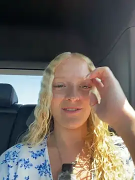 Snapshot of Sophie_cute06 chatting on July 31, 11:53 am Sophie cute06 online show from July 31, 11:53 am