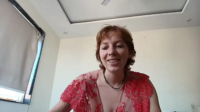 Snapshot of Ida-Rose chatting on March 8, 7:56 am Ida-Rose online show from March 8, 7:56 am