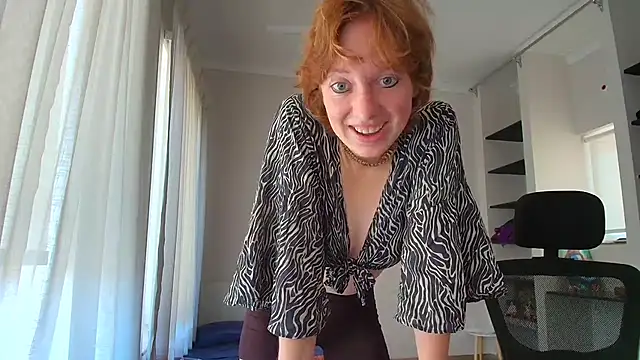 Snapshot of Ida-Rose chatting on March 27, 6:52 am Ida-Rose online show from March 27, 6:52 am