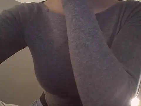 Snapshot of __RITA__ chatting on December 17, 9:10 pm RITA online show from December 17, 9:10 pm