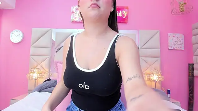 Diamond juliana online show from June 18, 3:07 am