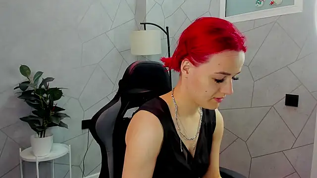 Snapshot of Linda_Jonys chatting on May 18, 9:26 am Linda Jonys online show from May 18, 9:26 am