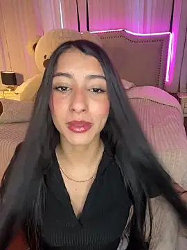 Snapshot of lya__brown chatting on April 9, 11:04 am lya brown online show from April 9, 11:04 am