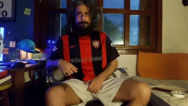 ooproprio online show from July 28, 9:03 pm