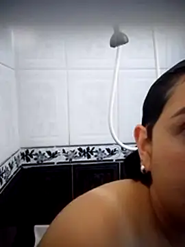 Valeria montana  online show from May 10, 5:40 pm