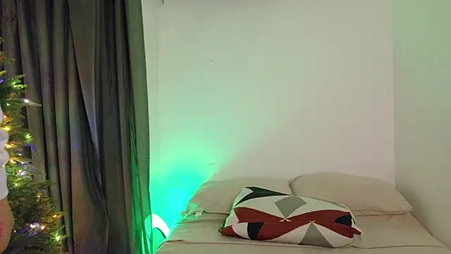 Aregoe Art online show from December 22, 9:01 pm