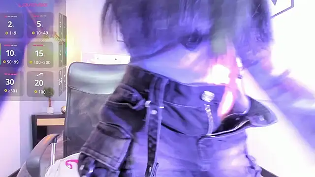 Bell marinny online show from December 18, 3:01 am