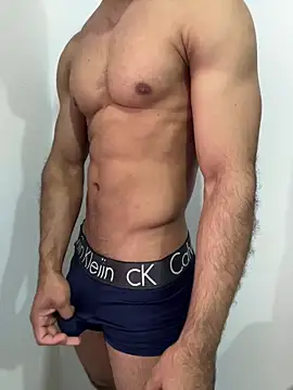 BrunoHot  online show from February 4, 3:40 pm