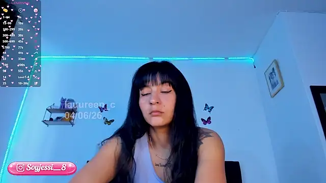 Snapshot of lauureen_c chatting on June 4, 11:38 am lauureen c online show from June 4, 11:38 am