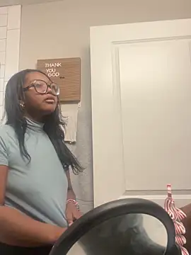 Snapshot of IndiaNoir chatting on December 4, 11:41 am IndiaNoir online show from December 4, 11:41 am