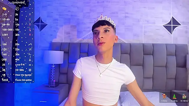 Snapshot of Jamess_Carterr_ chatting on December 17, 1:33 am Jamess Carterr online show from December 17, 1:33 am