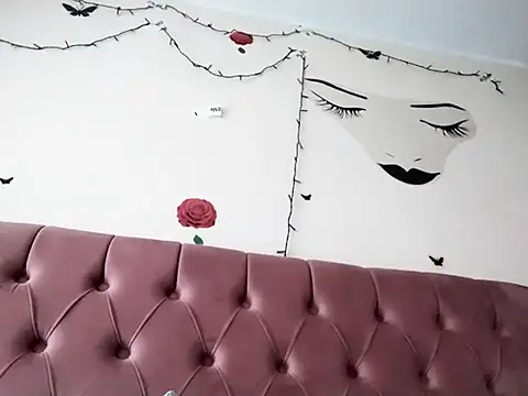 Dana92va online show from February 16, 11:39 am