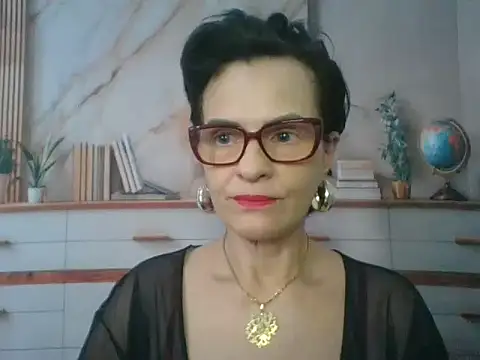 Luna-Hot0802 online show from December 20, 12:45 pm