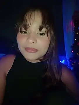 Snapshot of For_An_Angel chatting on December 18, 3:45 am For An Angel online show from December 18, 3:45 am