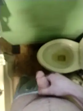 Snapshot of bigjohnson2914 chatting on March 11, 11:11 pm bigjohnson2914 online show from March 11, 11:11 pm