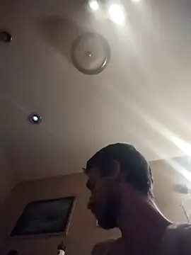 bigjohnson2914 online show from June 24, 2:54 am