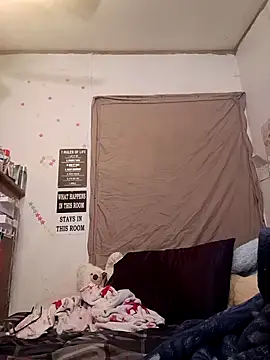 snowbird1117 online show from January 17, 12:15 am