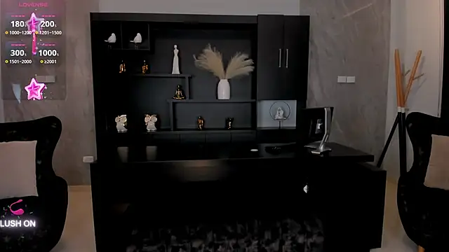 ChloeManson online show from December 9, 10:52 pm