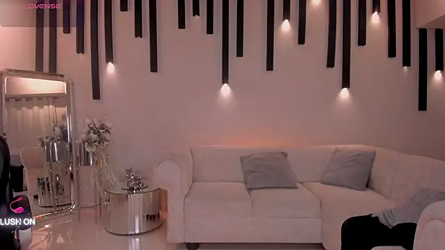 ChloeManson online show from February 7, 2:50 am