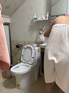 Snapshot of luckybaby666999 chatting on March 27, 12:27 pm luckybaby666999 online show from March 27, 12:27 pm