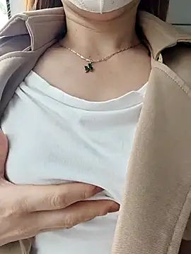 Baby-Linh online show from March 4, 5:24 am