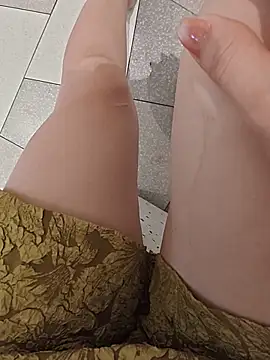 Baby-Linh online show from June 14, 7:54 am