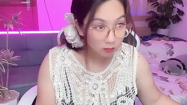 Snapshot of Ni-Ni_2K chatting on August 1, 3:50 am Ni-Ni 2K online show from August 1, 3:50 am
