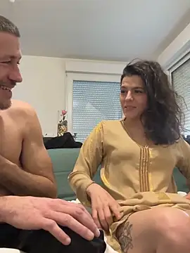 Sesamehot online show from February 9, 4:00 pm