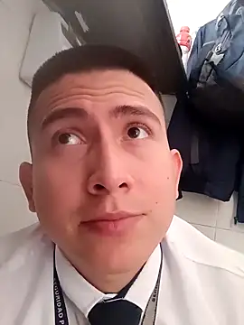 chupameestepenco023 online show from March 31, 4:07 pm