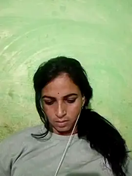 Snapshot of Big_soniya55A chatting on June 30, 12:28 pm Big soniya55A online show from June 30, 12:28 pm