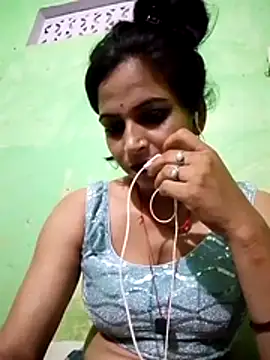 Snapshot of Big_soniya55A chatting on July 1, 1:13 pm Big soniya55A online show from July 1, 1:13 pm
