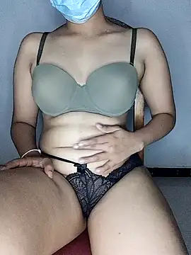 Snapshot of HiNaughty_9 chatting on March 13, 4:46 pm HiNaughty 9 online show from March 13, 4:46 pm