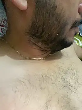 reyansh20134 online show from February 5, 8:13 pm