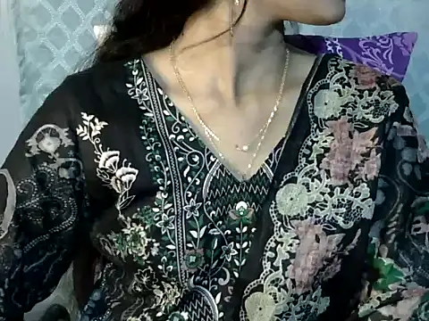 Shab M online show from March 10, 4:34 pm