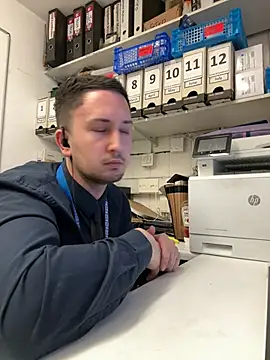 dirtyanal23 online show from March 8, 7:17 pm