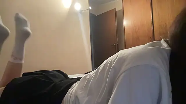 lonelymandy online show from December 4, 2:59 pm